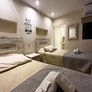 Habitación con 2 Camas Individuales